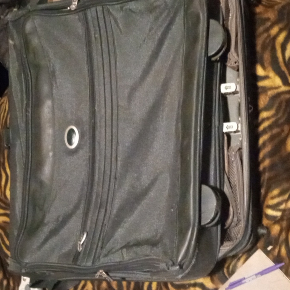 Atlantic Rolling Wardrobe